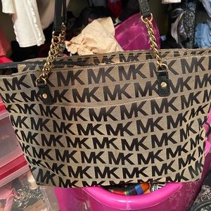 MK purse